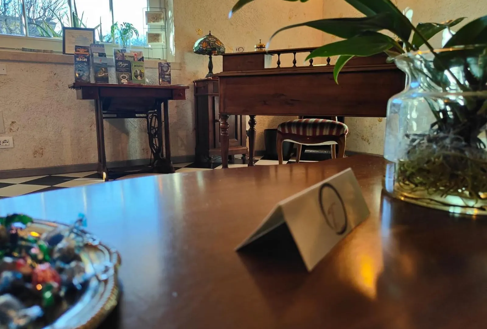 מנרבה דל גארדה Albergo B&B Tenesi איטליה