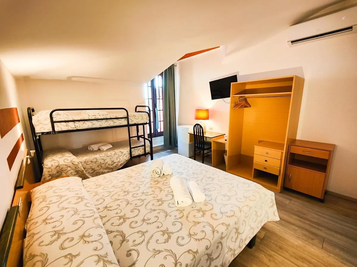 Albergo B&B Tenesi Manerba del Garda