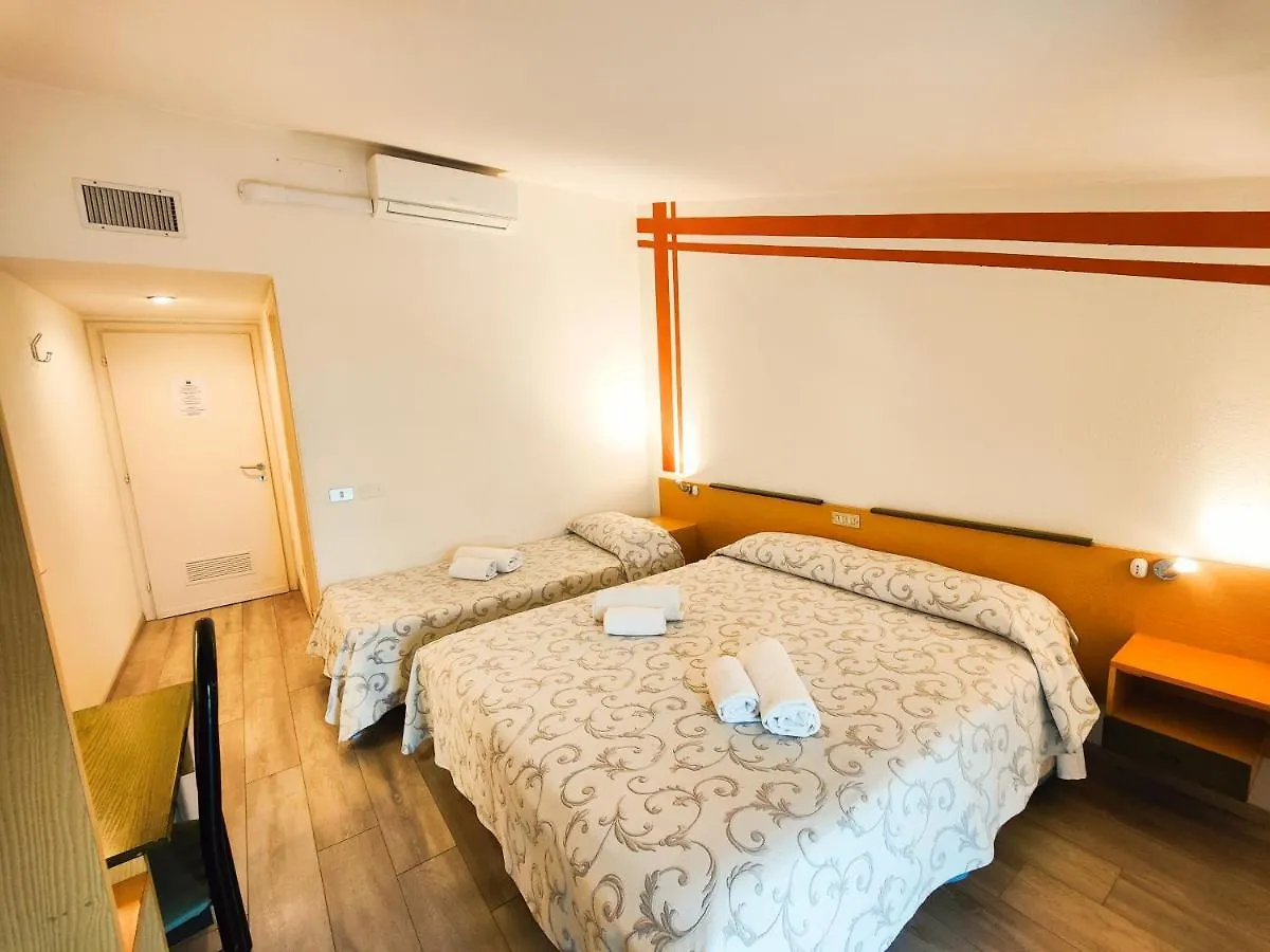 Albergo B&B Tenesi Manerba del Garda Hotel