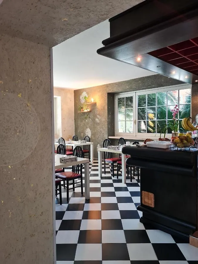 Albergo B&B Tenesi Манерба-дель-Гарда 2*,